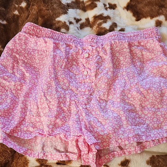 Victoria's Secret Other - PINK Floral Sleep Shorts
